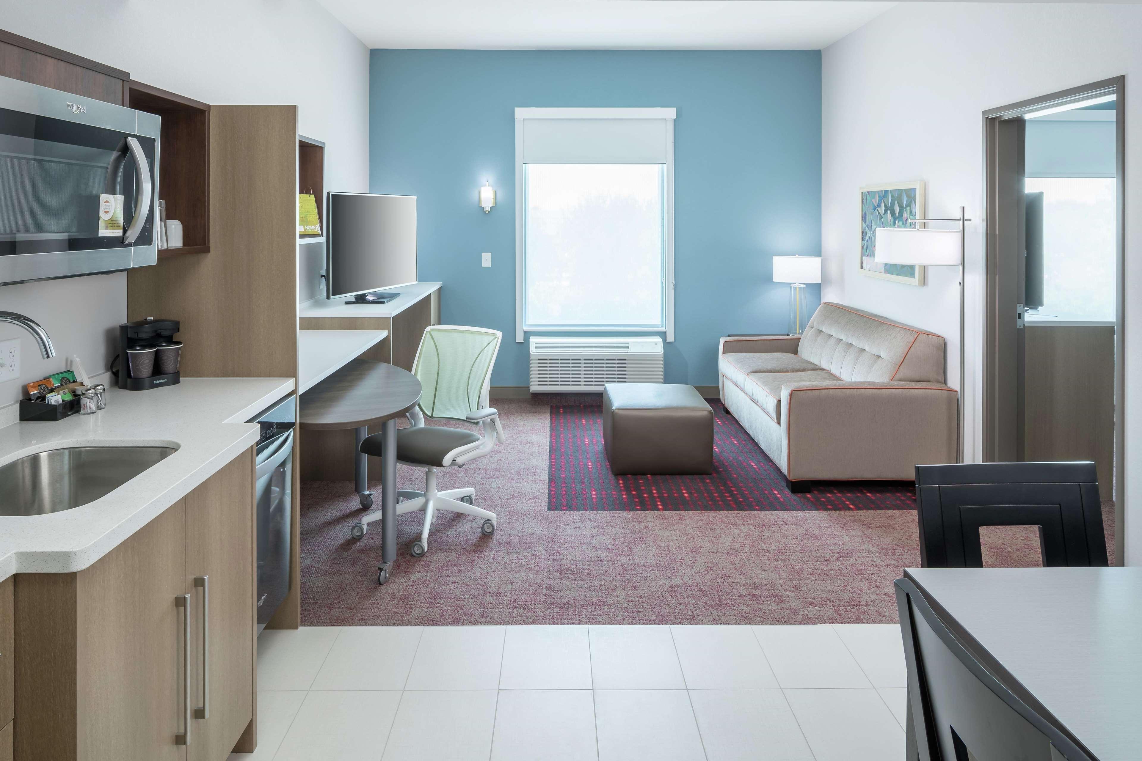 Home2 Suites By Hilton Orlando Airport Exterior photo