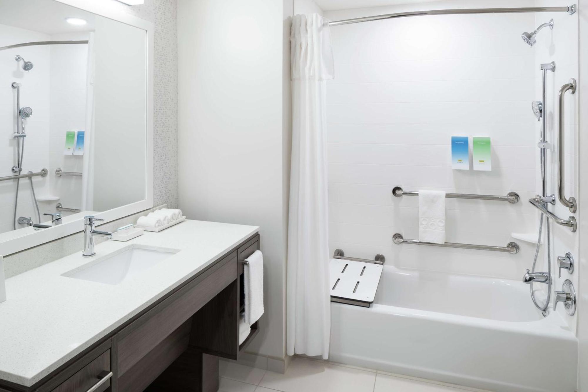 Home2 Suites By Hilton Orlando Airport Exterior photo