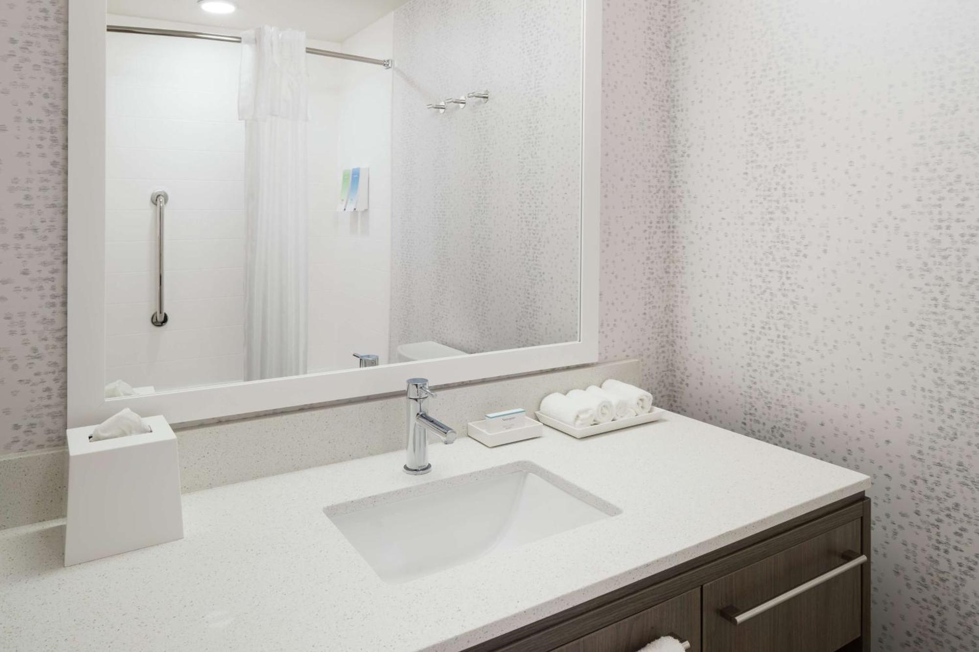 Home2 Suites By Hilton Orlando Airport Exterior photo